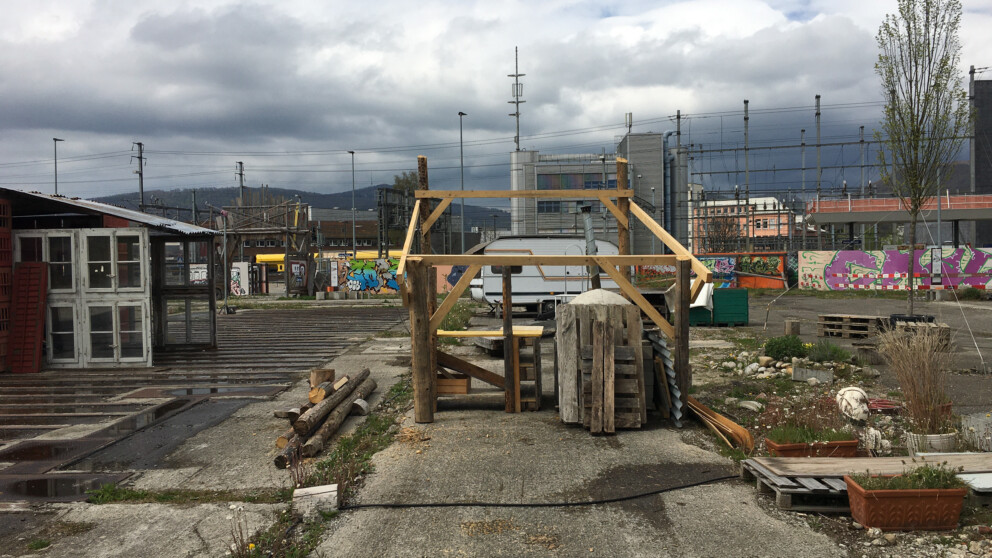 Impression zur Renovation des Pizzaofens auf dem Terrain Sud.